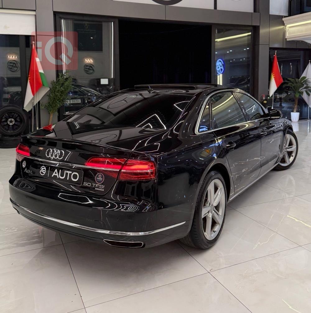 اودي A8